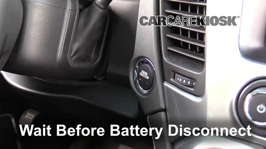 2015 Chevrolet Suburban LT 5.3L V8 FlexFuel Batterie Changement